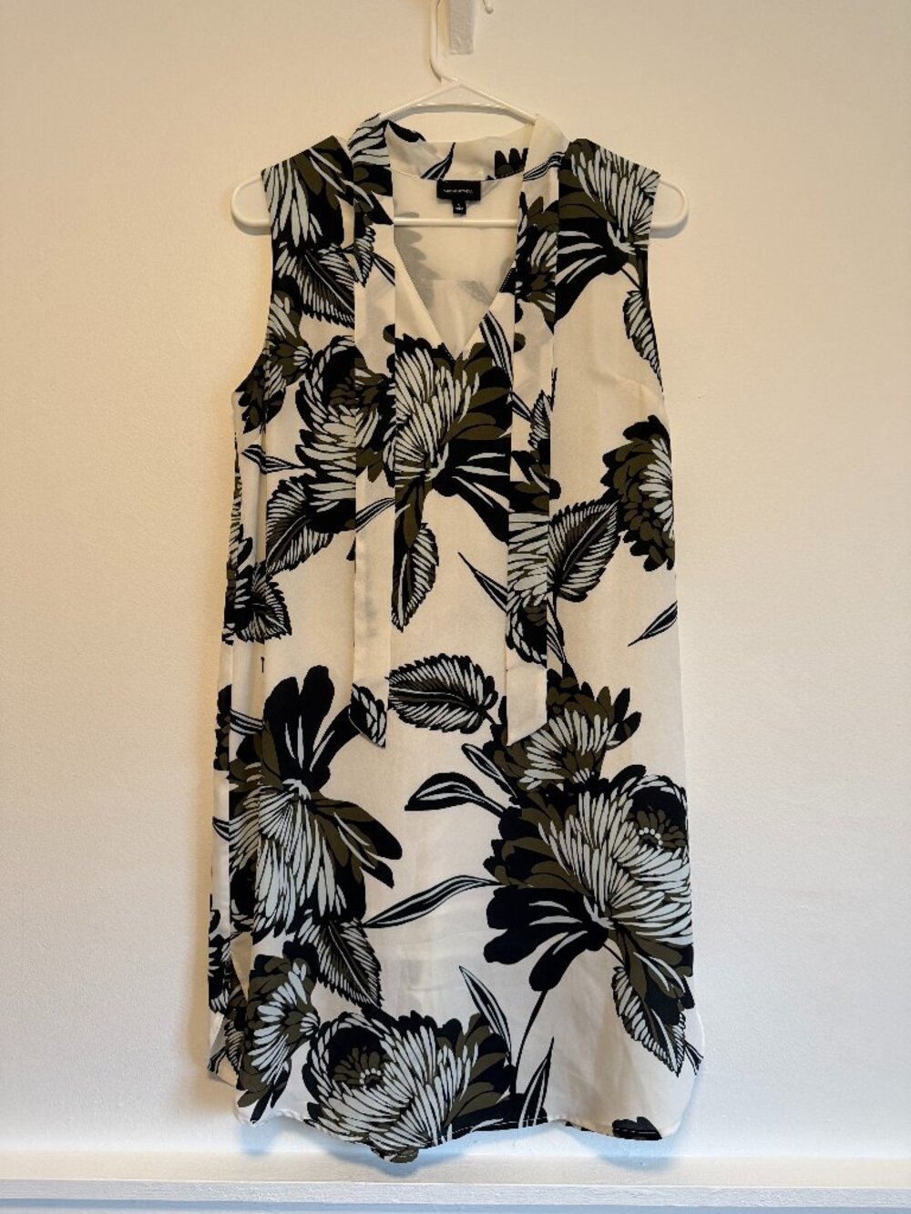 Sleeveless Floral Dress - Small